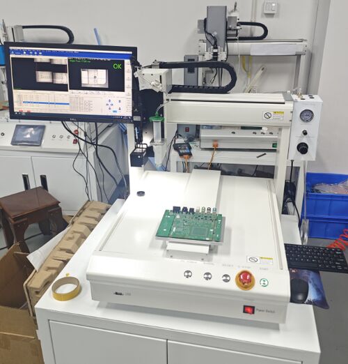 Berita perusahaan terbaru tentang CCD Fiducial Programming Mesin Dispensing Lem